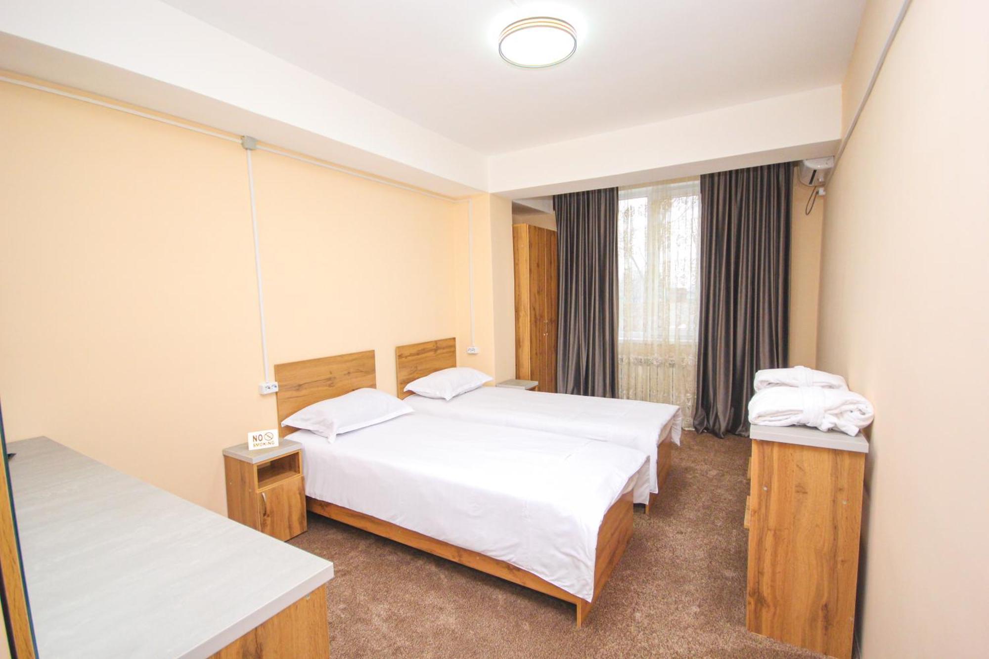 Hotel 33 Ałma Ata Zewnętrze zdjęcie